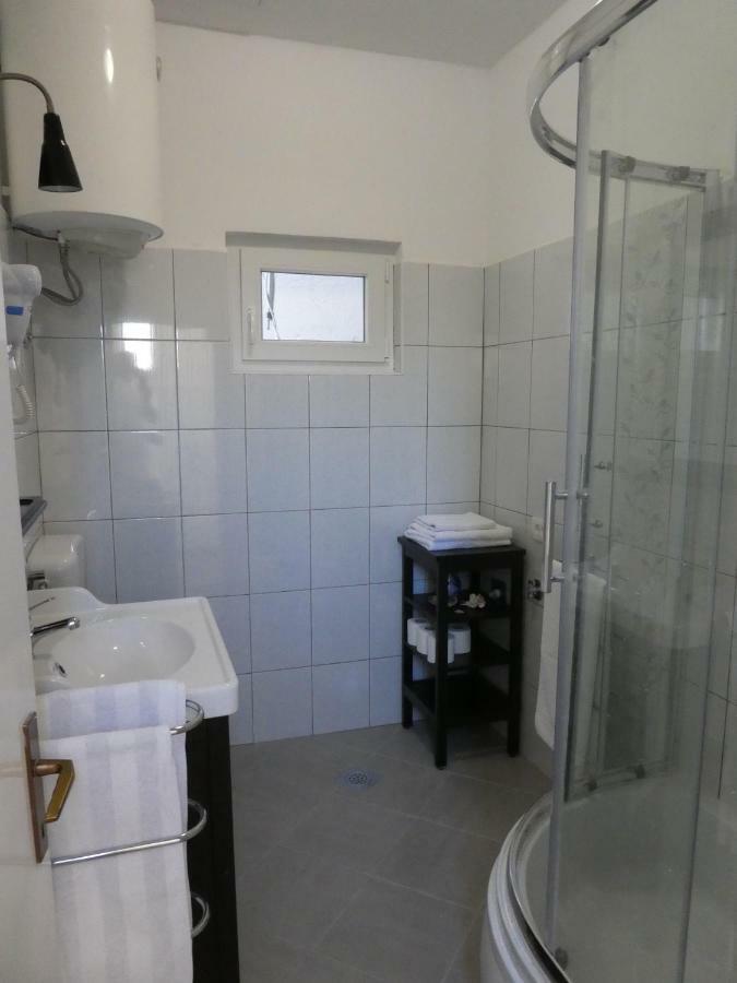 Ap3-Obala Apartment Punat Exterior photo